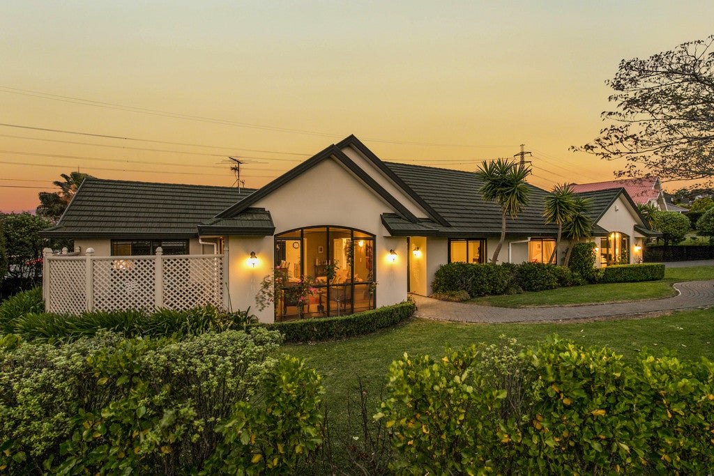59 Wairere Road, The Gardens, Auckland - Carousel 1