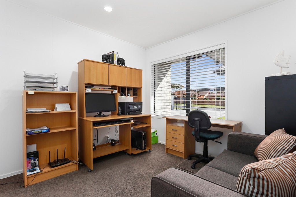10 Gillard Place, Eastern Beach, Auckland - Carousel 26