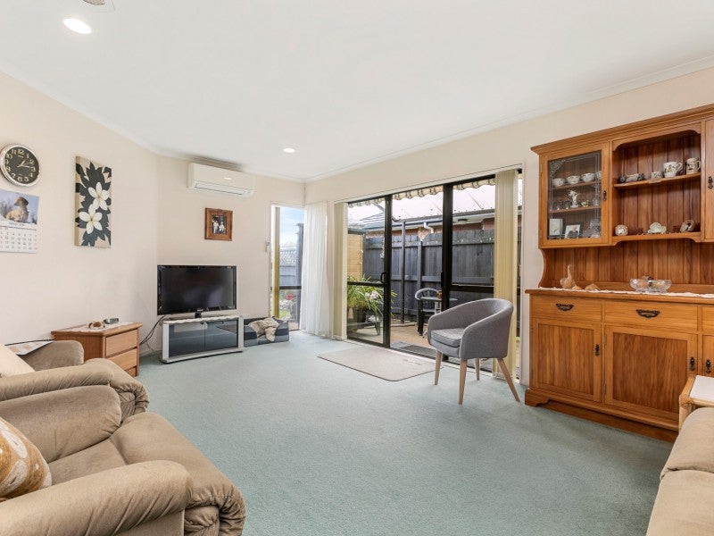 8 Moffat Way, Bethlehem, Tauranga - Carousel 2