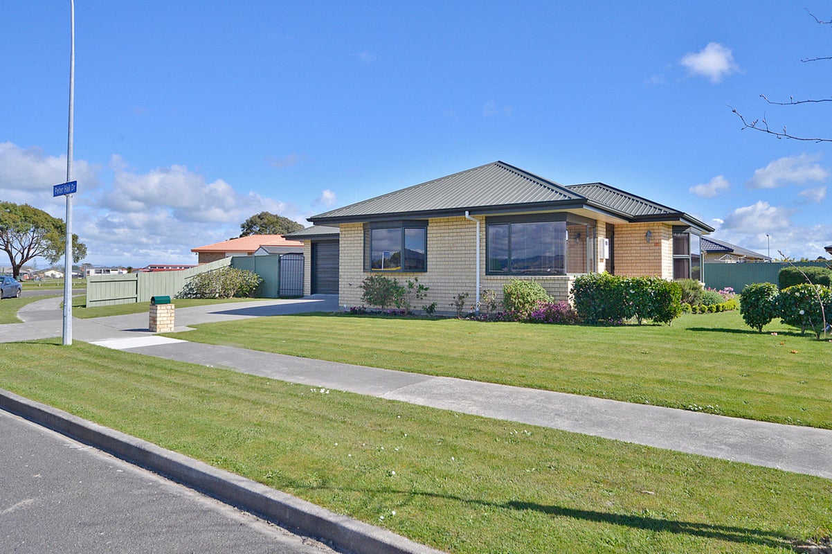 103 Peter Hall Drive, Kelvin Grove, Palmerston North - Carousel 1