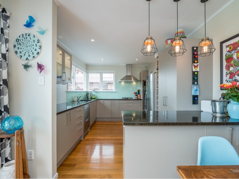 19 Burnton Street, Epuni, Lower Hutt - Carousel 2