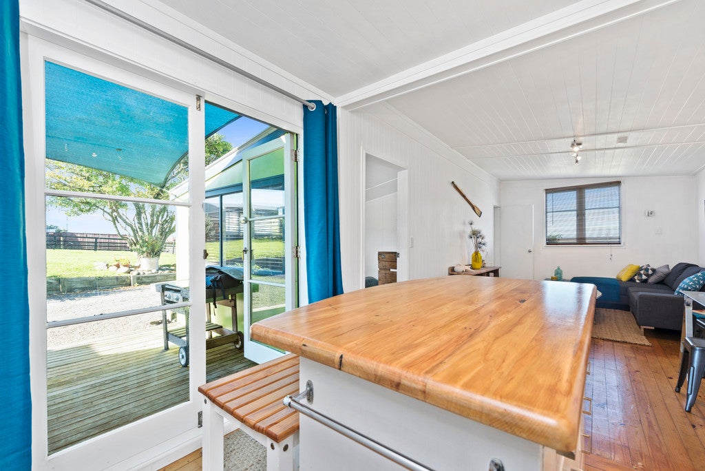 79A Pukehina Parade, Pukehina, Te Puke - Carousel 1