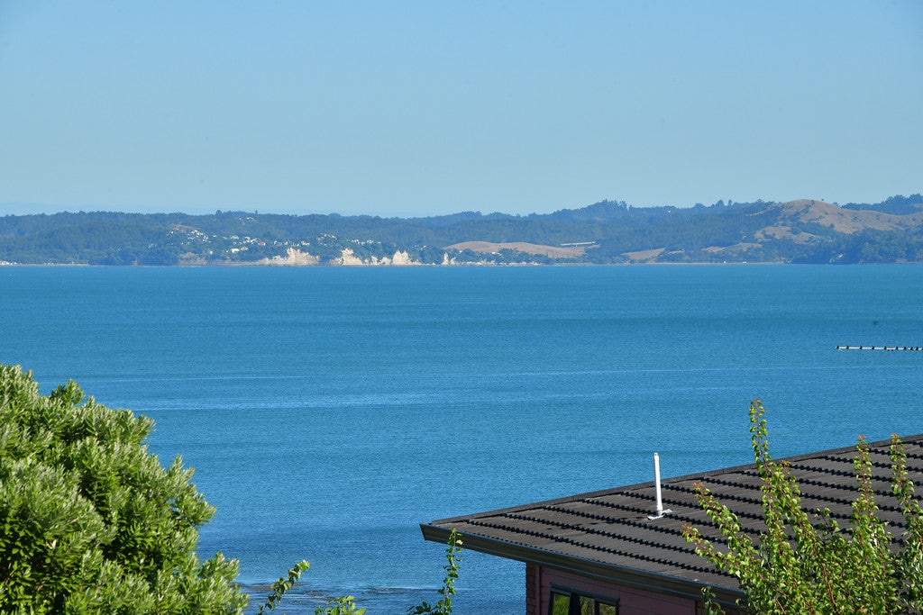3 Fishermans Cove, Army Bay, Whangaparaoa - Carousel 1