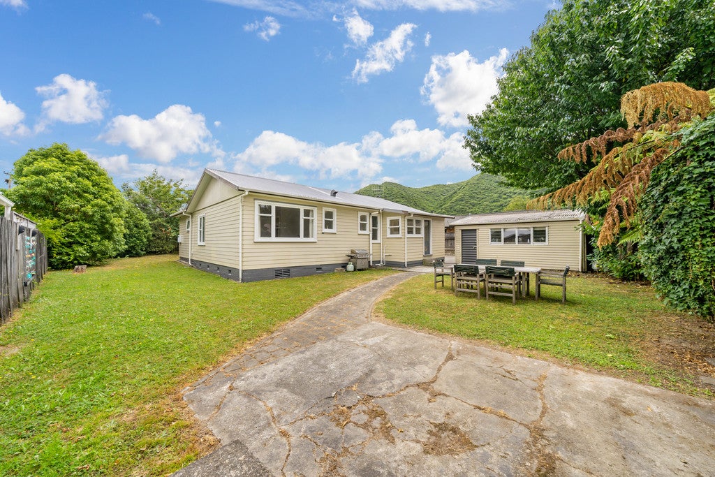 4 Pokaka Street, Birchville, Upper Hutt - Carousel 19