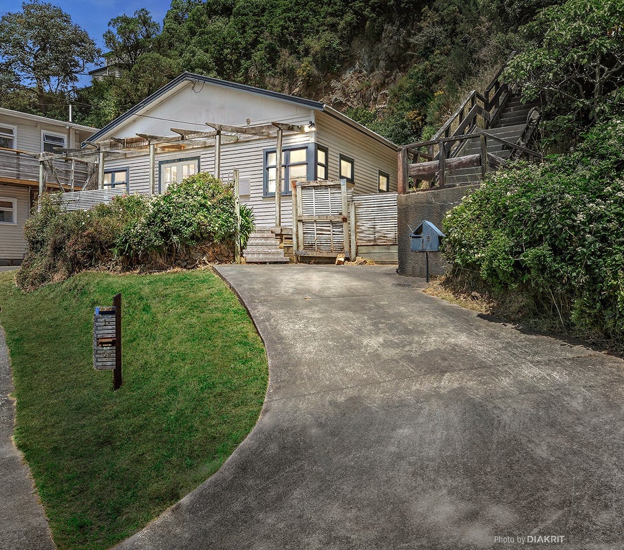 5 Hepara Street, Hataitai, Wellington - Carousel 1