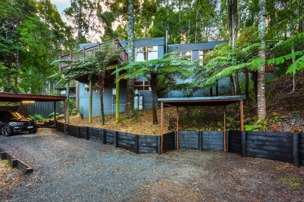 115 Laingholm Drive, Laingholm, Auckland - Carousel 2