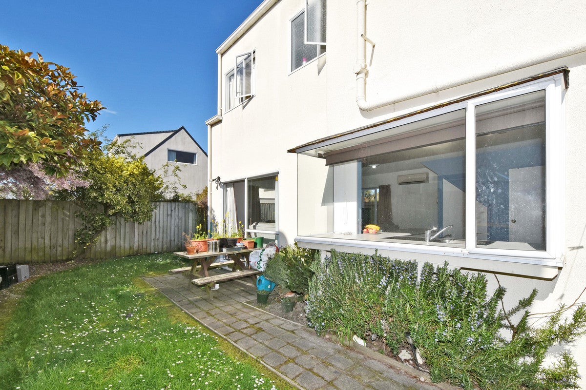 28 Coles Place, St Albans, Christchurch - Carousel 8