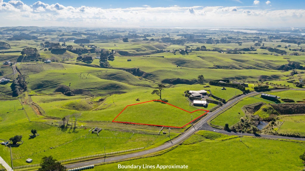 204 Honey Road, Waiuku - Carousel 1