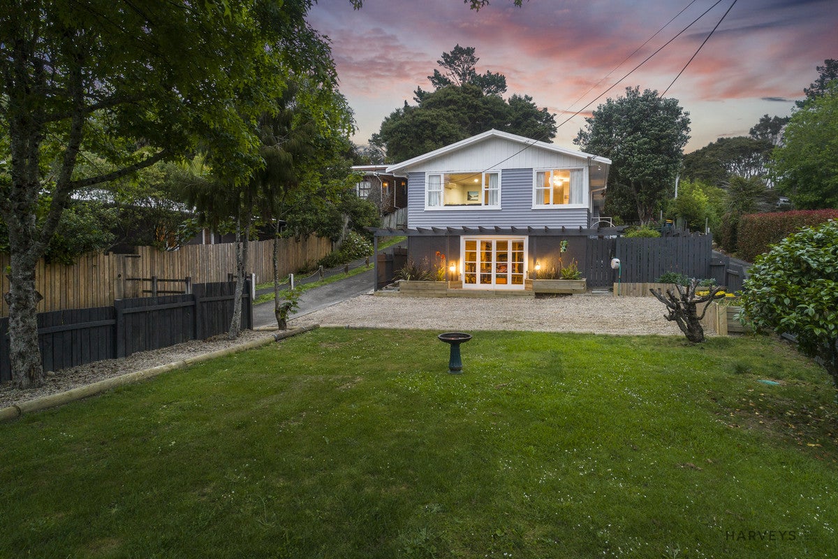 512 West Coast Road, Oratia, Auckland - Carousel 2