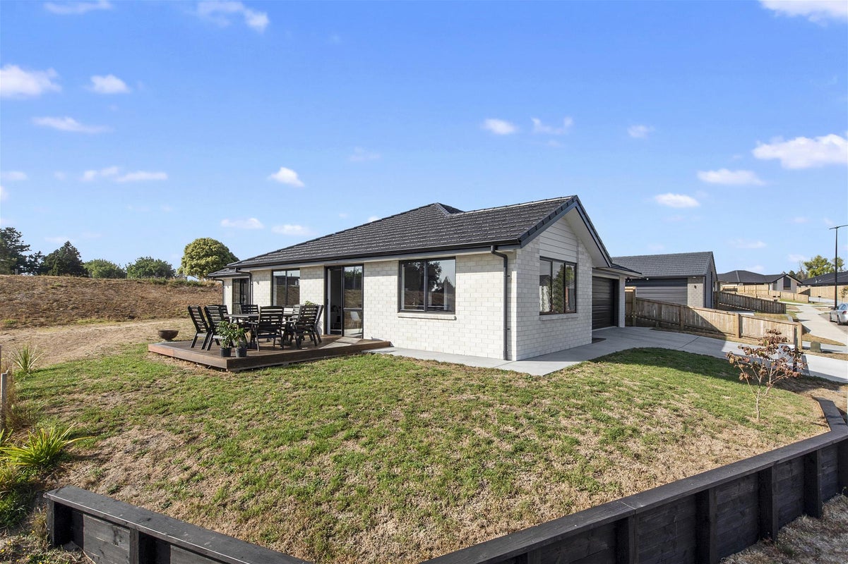 39 Matariki Terrace, Hamilton - Carousel 19