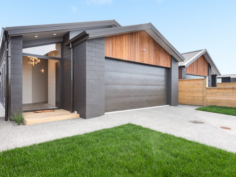 34 Coast Boulevard, Papamoa Beach, Papamoa - Carousel 2