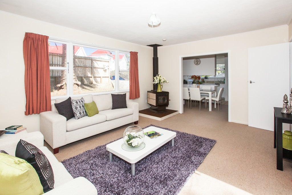 189 Newlands Road, Newlands, Wellington - Carousel 2