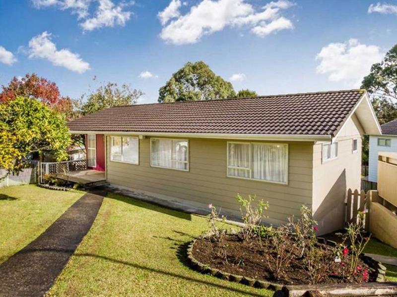 69 Captain Scott Road, Glen Eden, Auckland - Carousel 1