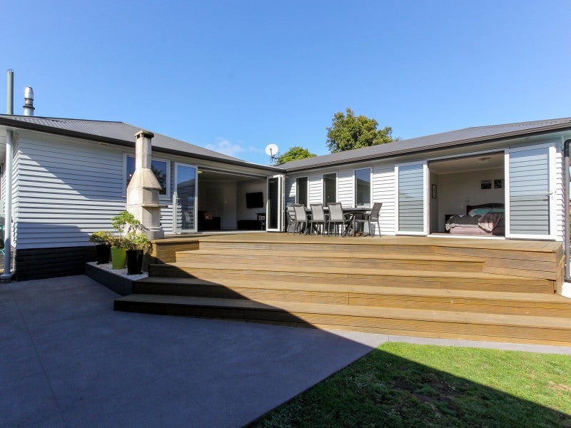 250 Coronation Avenue, Welbourn, New Plymouth - Carousel 1