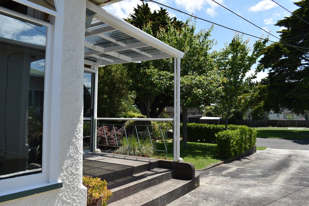 30 Burton Avenue, Whanganui East, Whanganui - Carousel 2