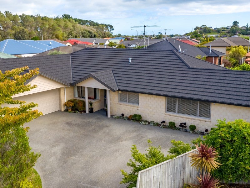 7 Ashleigh Way, Waikanae Beach, Waikanae - Carousel 2