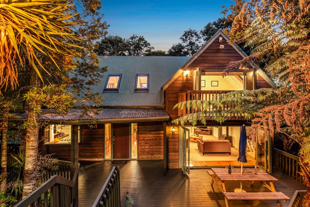 68 Crows Road, Swanson, Auckland - Carousel 1