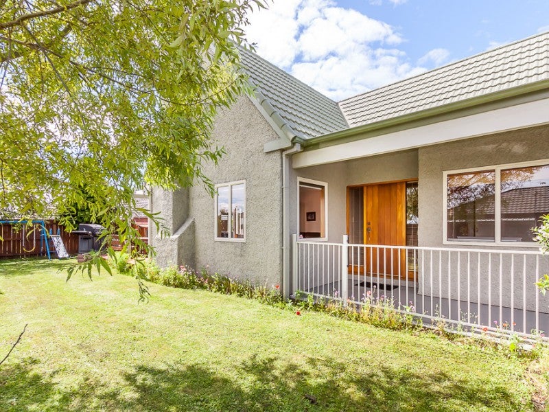 12 Greenwood Place, Fitzherbert, Palmerston North - Carousel 2