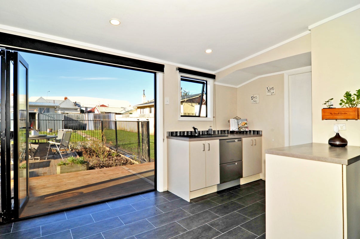 43 Jackson Street, Saint Kilda, Dunedin - Carousel 2