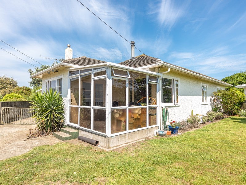 39 Hood Street, Castlecliff, Whanganui - Carousel 1