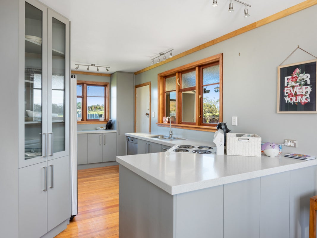216 Maxwell Road, Redwoodtown, Blenheim - Carousel 2