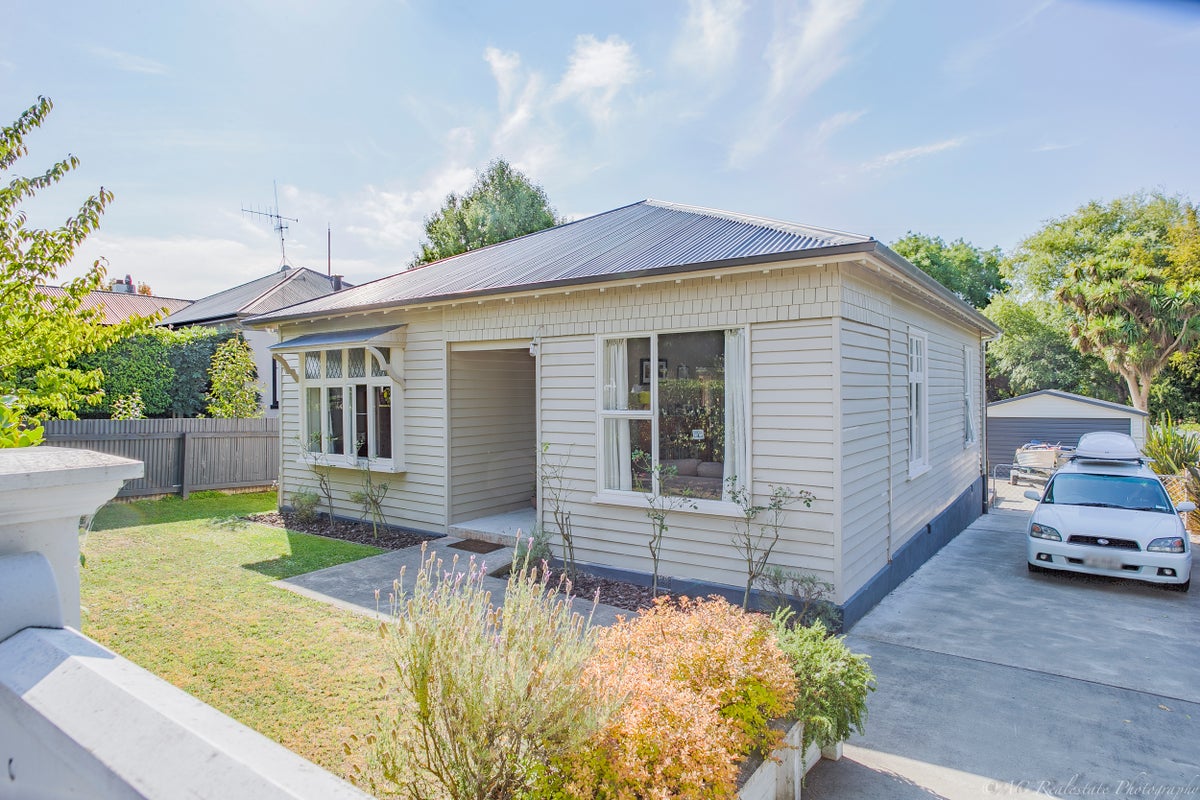 37 Maltby Avenue, West End, Timaru - Carousel 1