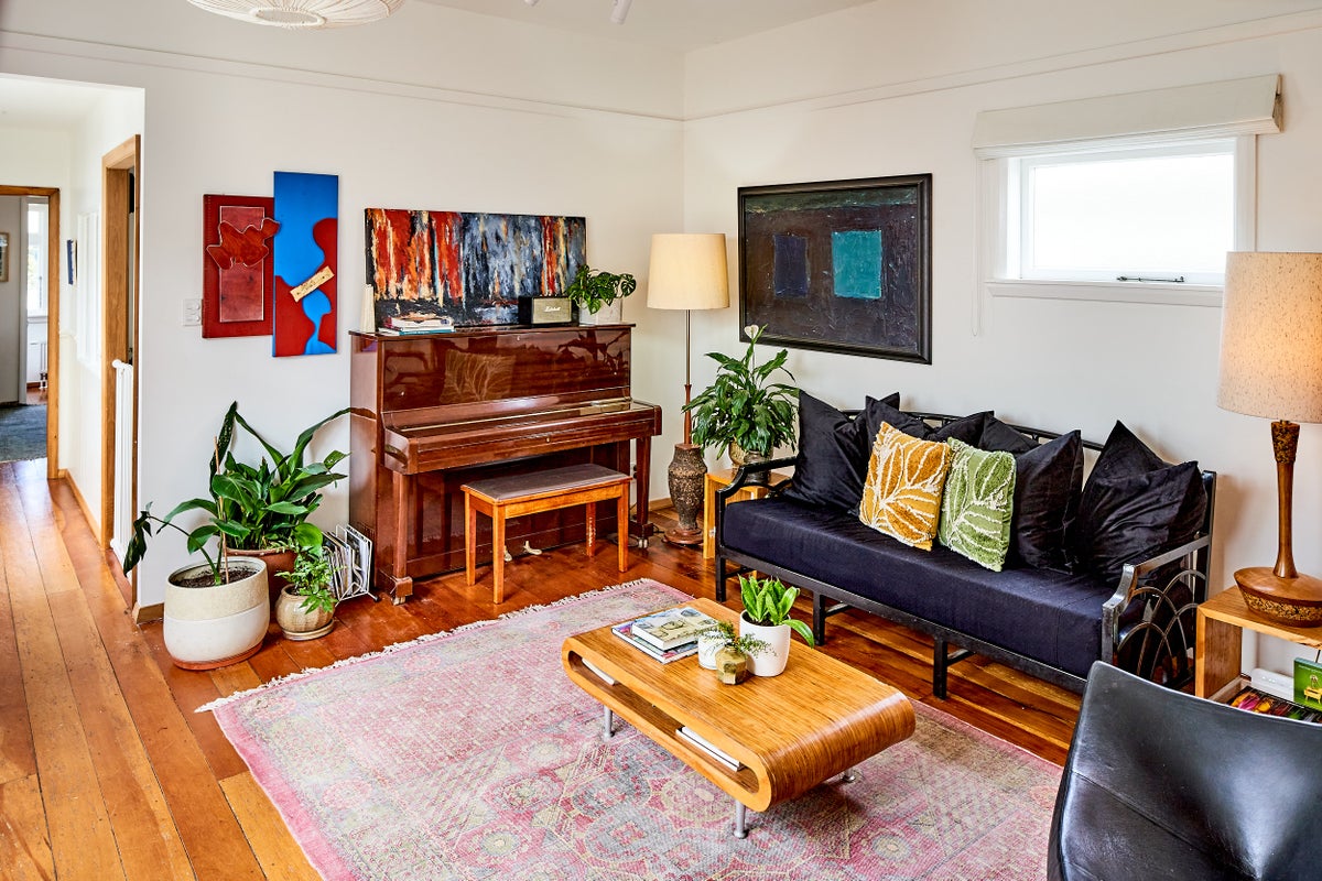 21 Beach Street, Petone, Lower Hutt - Carousel 2
