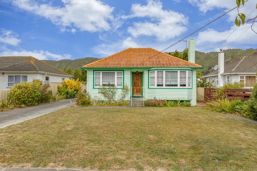 80 Wellington Road, Wainuiomata, Lower Hutt - Carousel 2