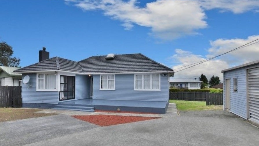 61 McAnnalley Street, Manurewa East, Auckland - Carousel 1