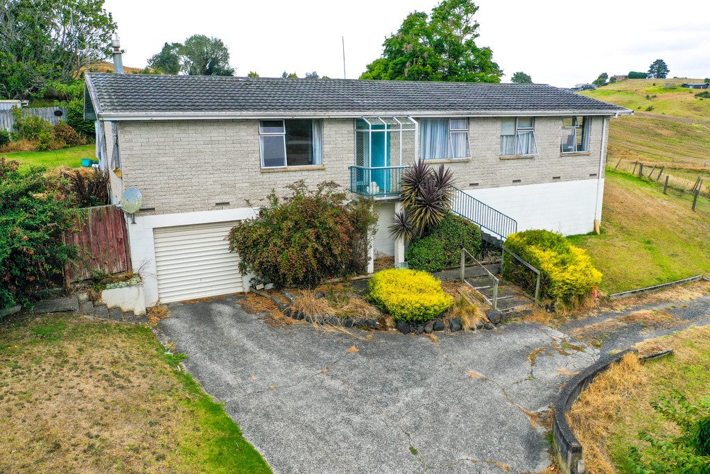 19 Gavin Place, Huntly, Huntly - Carousel 1