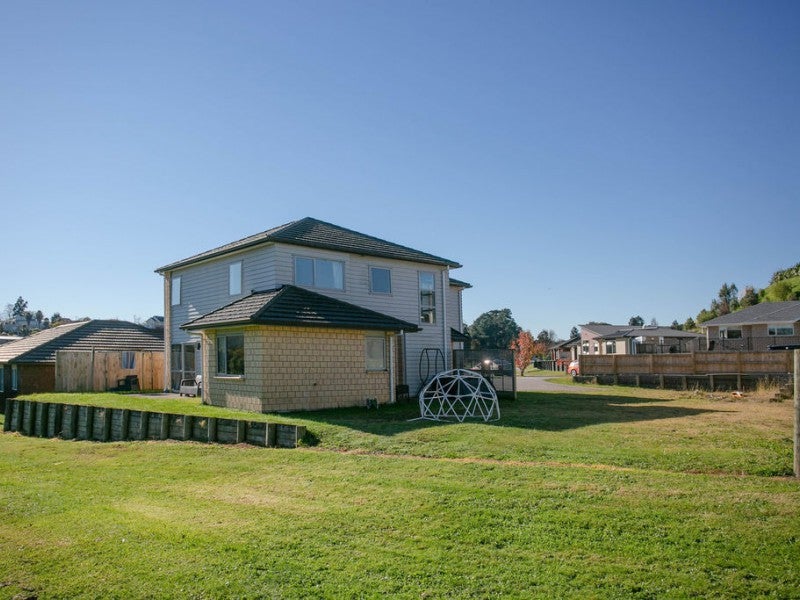 51 Alpers Ridge, Leamington, Cambridge - Carousel 2