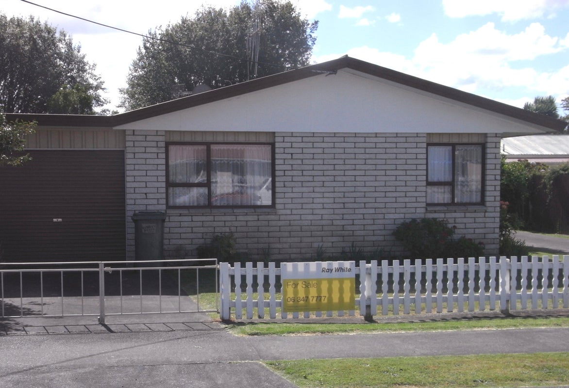 63 Nixon Street, Whanganui East, Whanganui - Carousel 2