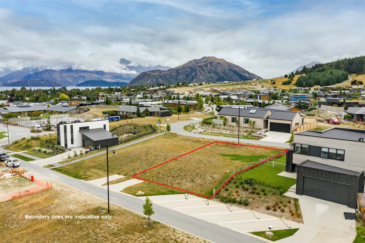 10 Tuke LANE, Wanaka  - Carousel 1