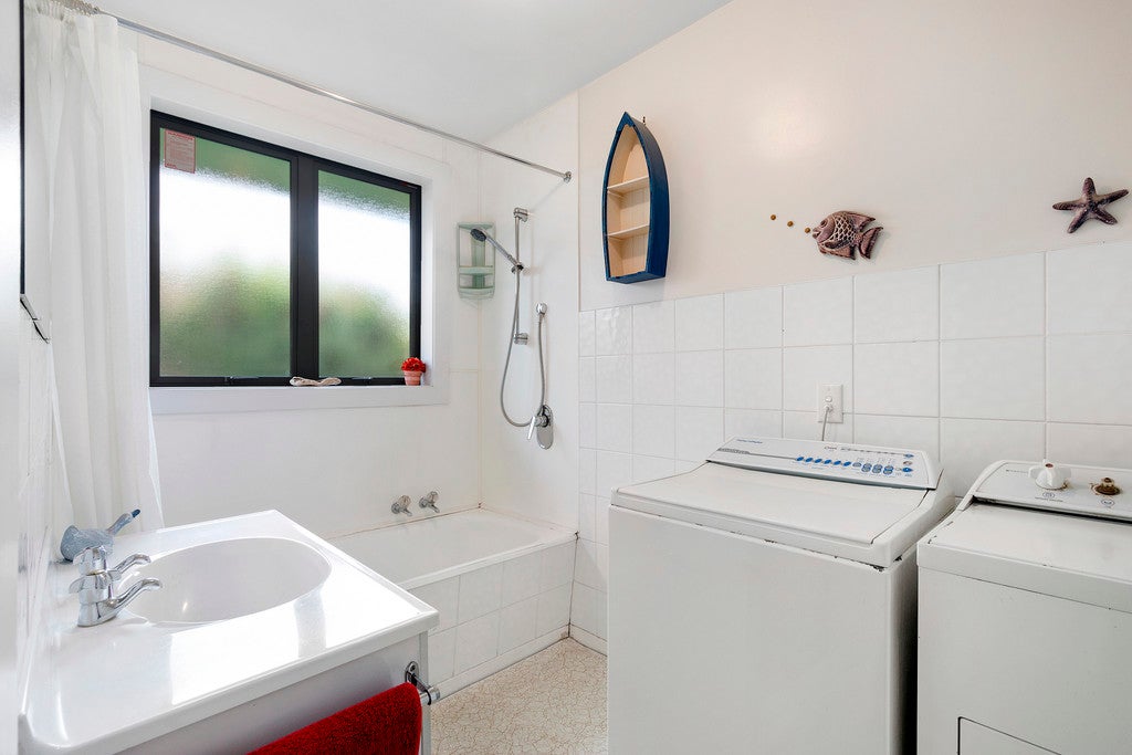 1/458 Barbadoes Street, Edgeware, Christchurch - Carousel 12