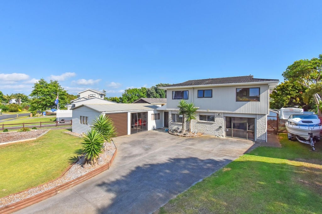 21 Taihiki Road, Clarks Beach, Clarks Beach - Carousel 17