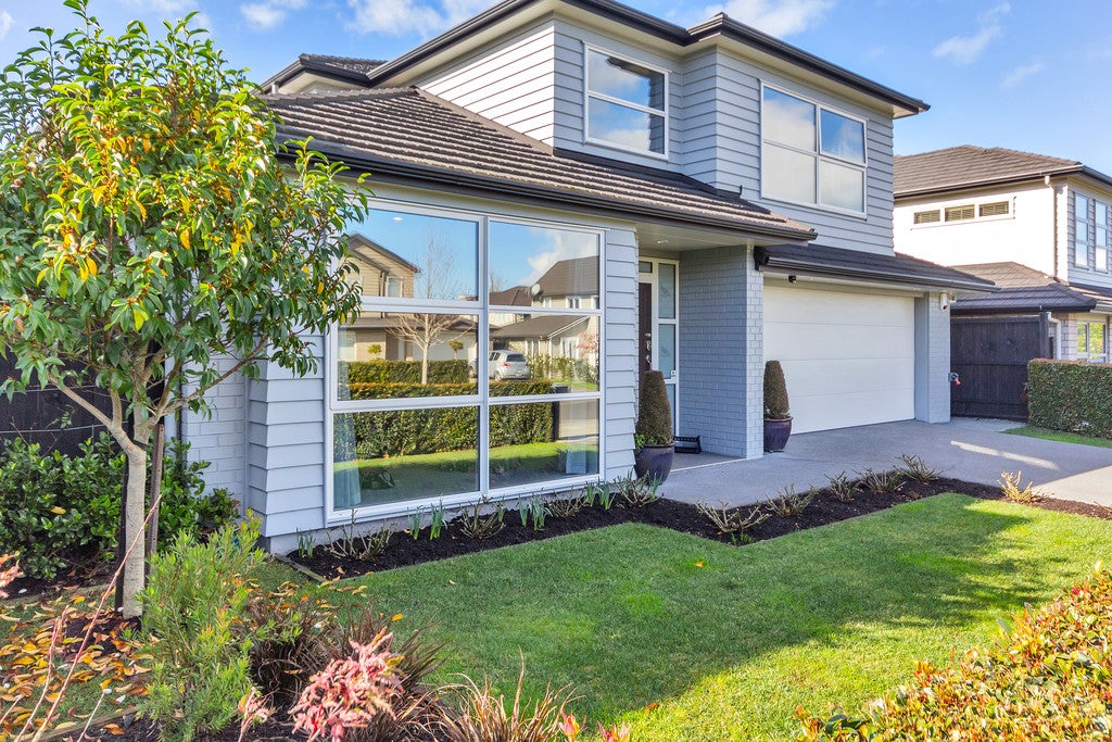 46 Pickaberry Avenue, Karaka, Papakura - Carousel 2