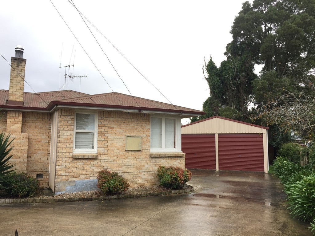 19 Defoe Avenue, Hillcrest, Hamilton - Carousel 1