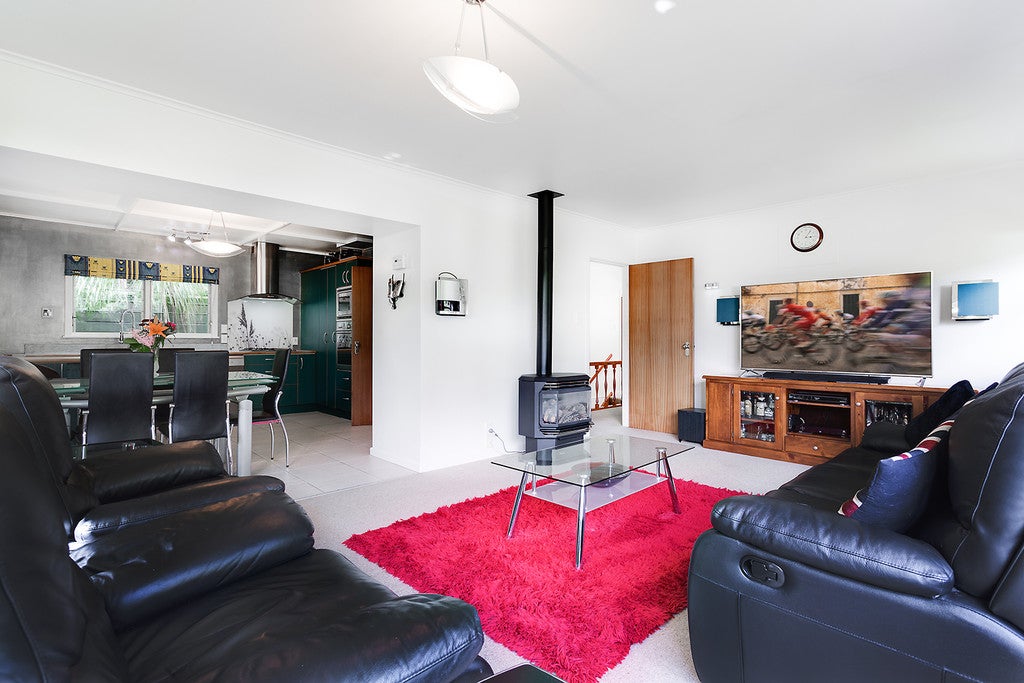 71 Elmslie Road, Pinehaven, Upper Hutt - Carousel 2