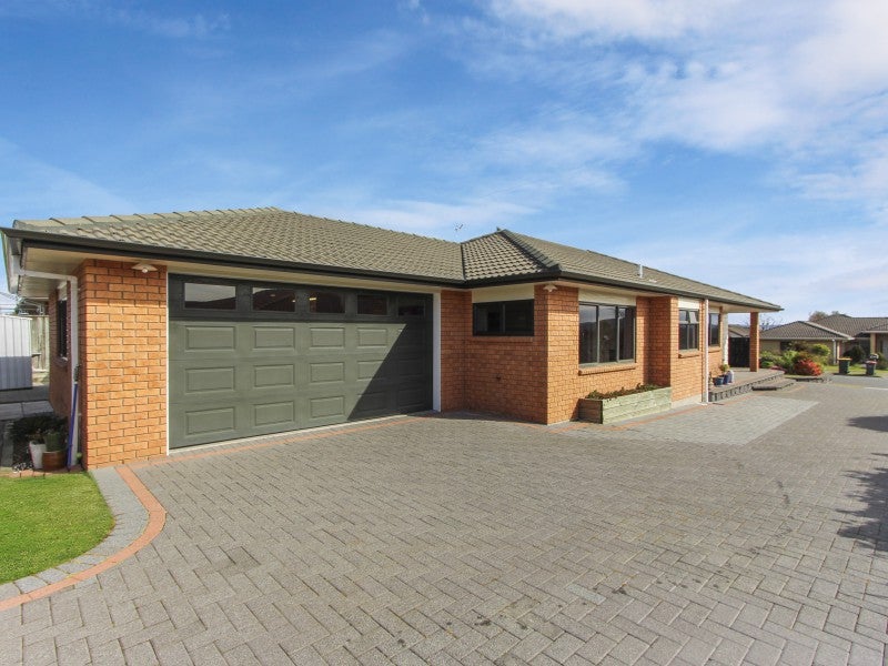 19 Elmbridge Place, Owhata, Rotorua - Carousel 2