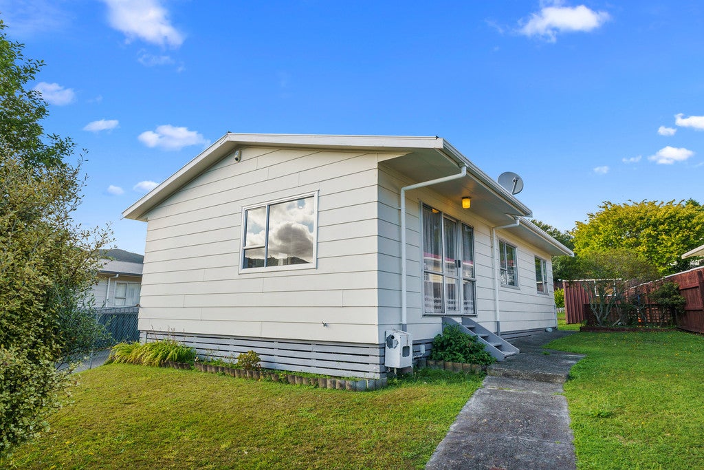 31 Stockdale Street, Wainuiomata, Lower Hutt - Carousel 11