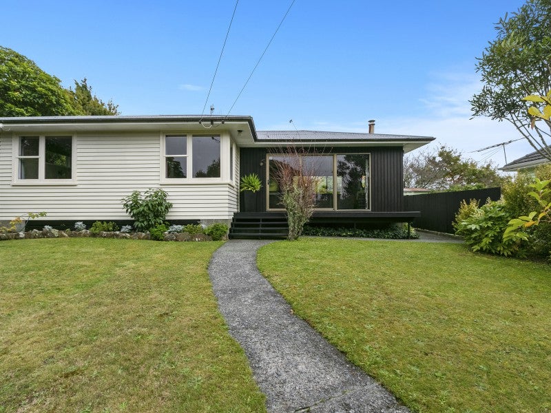 14 Lees Grove, Wainuiomata, Lower Hutt - Carousel 1