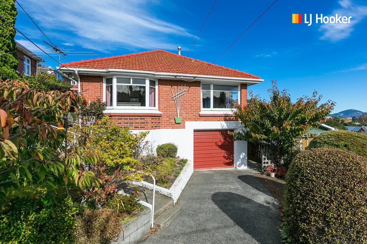 33 Barr Street, Kenmure, Dunedin - Carousel 1