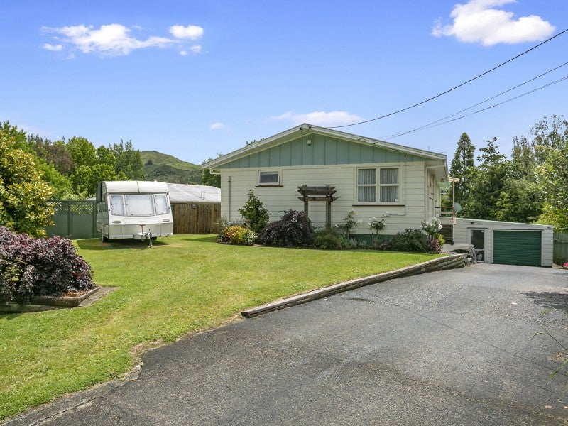 2 Meads Street, Te Kuiti - Carousel 1