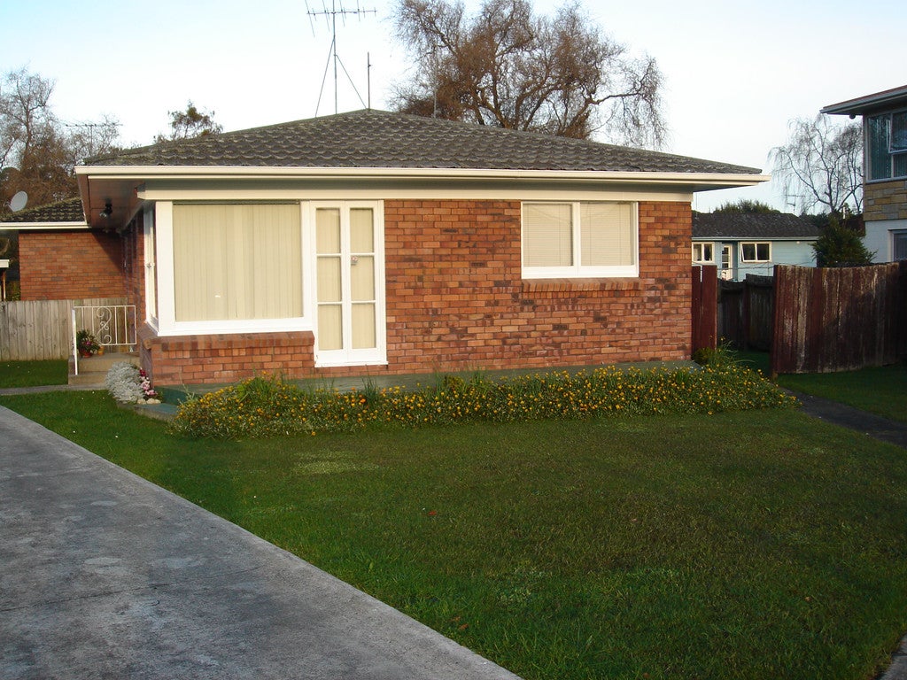 1/18 Kapiti Place, Sunnynook, Auckland - Carousel 1