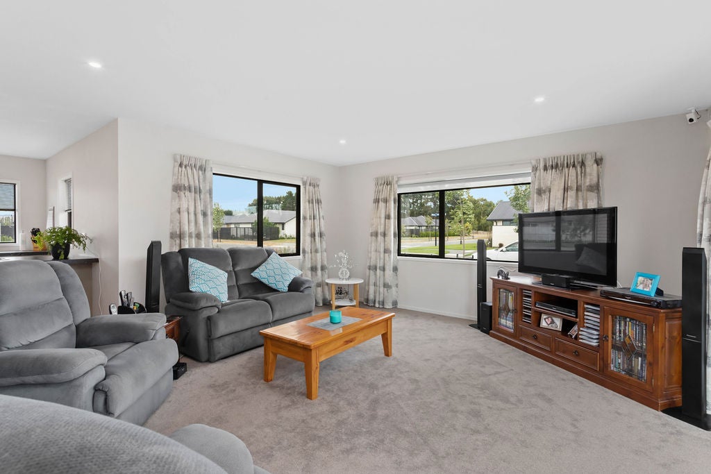 4 Emma Street, Marshland, Christchurch - Carousel 2