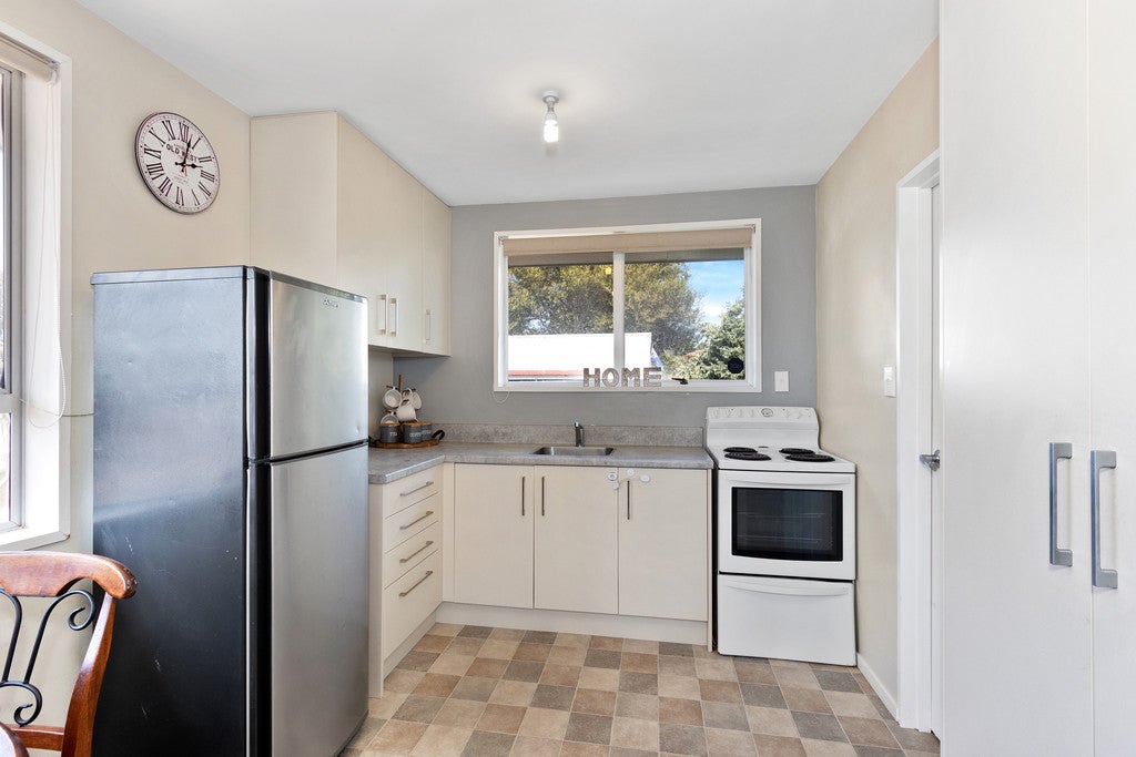 2/9 Leonie Place, Aranui, Christchurch - Carousel 2