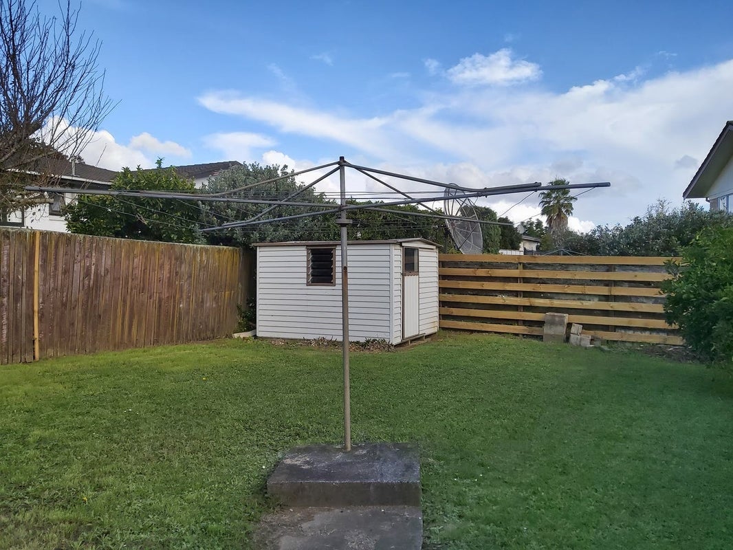 17 Vanbrugh Place, Bucklands Beach, Auckland - Carousel 21