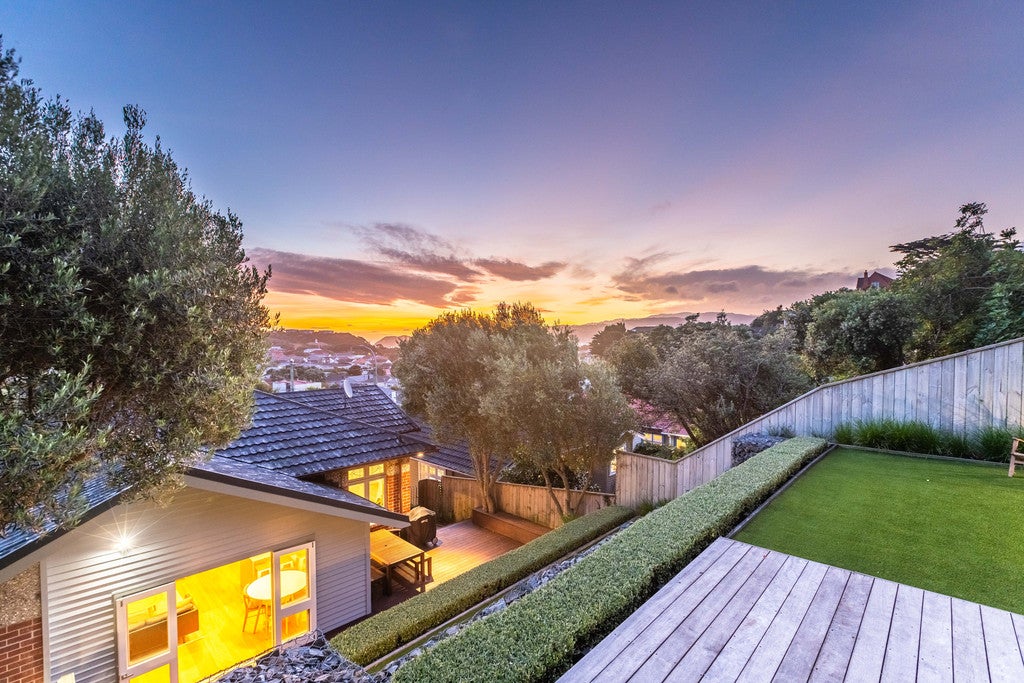545 Broadway, Miramar, Wellington - Carousel 2