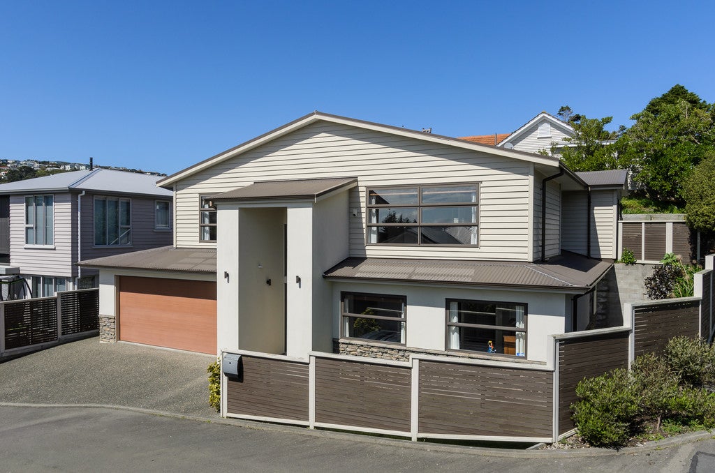 34 Hawtrey Terrace, Churton Park, Wellington - Carousel 1