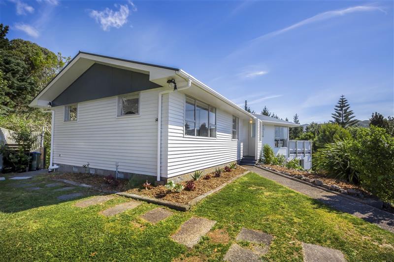 54 Ernest Street, Ranui, Porirua - Carousel 1